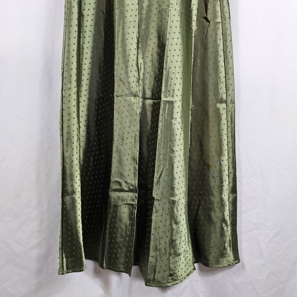 Old Navy Olive Maxi Dress - Picture 7 of 9